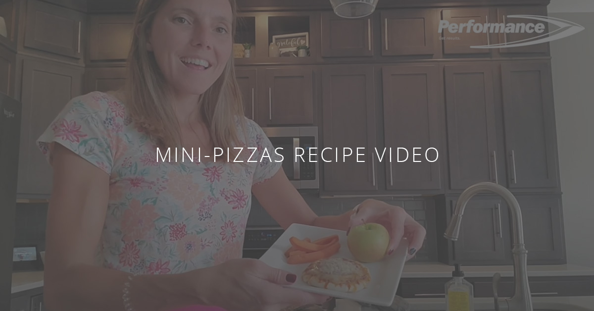 Healthy Kid-Friendly Lunches: Mini Pizzas